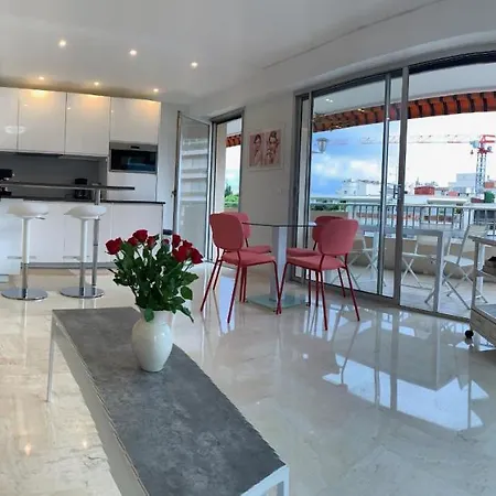 Palm D'Or / Gir2405 / 2P Appartement